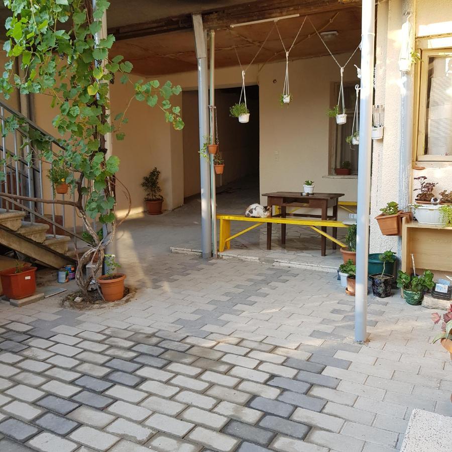 Домик У Куры Hotel Tbilisi Exterior photo